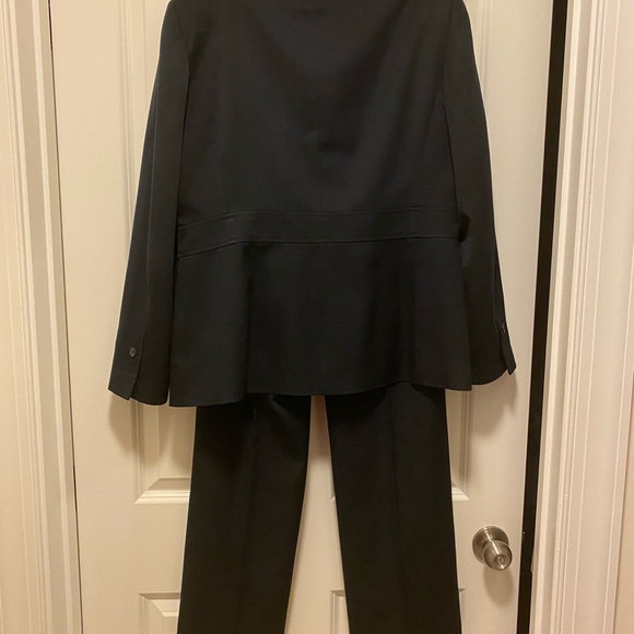 Dark Blue 2 piece Anne Klein Suit (read description for actual size) - Picture 8 of 8